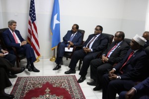 Kerry Somalia visit4